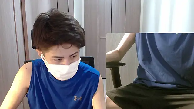 Snapshot of ryota_kkk chatting on July 2026 10:18:01 AM ryota kkk online show from July 2026 10:18:01 AM
