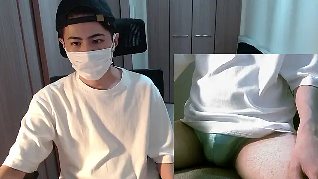 Snapshot of ryota_kkk chatting on July 2026 01:15:02 PM ryota kkk online show from July 2026 01:15:02 PM