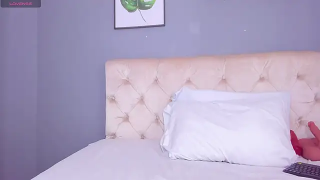 Soe Lara online show from October 2025 11:27:02 AM