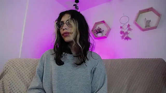 BRIAR AND BLAIR online show from February 2025 05:16:01 PM