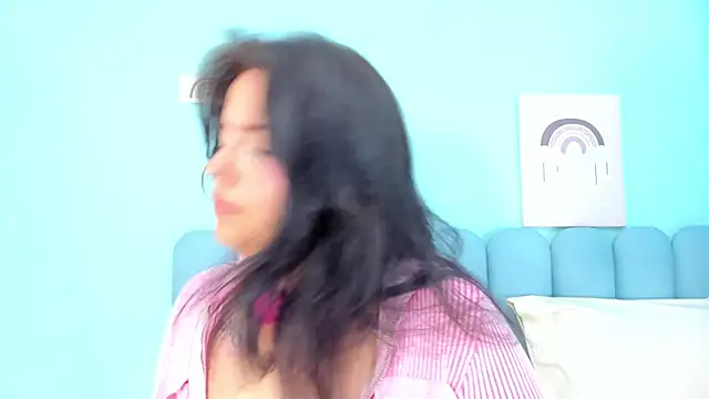 curvy rousi online show from February 2025 02:26:02 PM