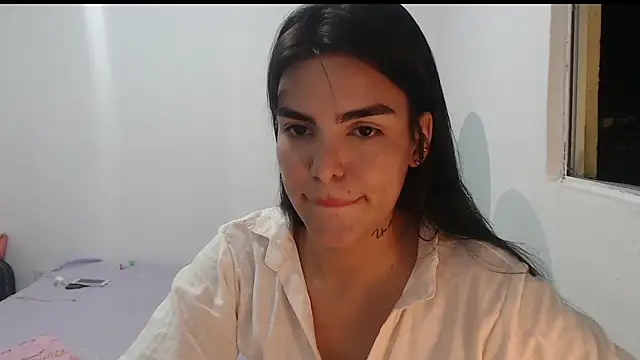 Snapshot of MARYADSUARD chatting on January 2025 12:06:02 AM MARYADSUARD online show from January 2025 12:06:02 AM