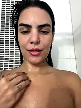 Snapshot of MARYADSUARD chatting on October 2025 10:21:02 PM MARYADSUARD online show from October 2025 10:21:02 PM