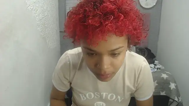 Snapshot of vainillaplaypussy chatting on February 2025 01:09:02 PM vainillaplaypussy online show from February 2025 01:09:02 PM