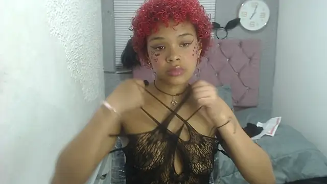 Snapshot of vainillaplaypussy chatting on February 2025 06:48:02 PM vainillaplaypussy online show from February 2025 06:48:02 PM