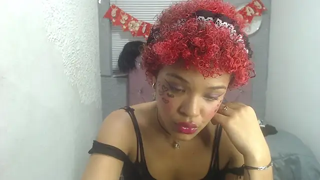 Snapshot of vainillaplaypussy chatting on February 2025 09:49:01 PM vainillaplaypussy online show from February 2025 09:49:01 PM