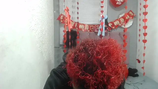 Snapshot of vainillaplaypussy chatting on February 2025 01:05:02 PM vainillaplaypussy online show from February 2025 01:05:02 PM