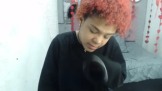 Snapshot of vainillaplaypussy chatting on February 2025 12:25:02 PM vainillaplaypussy online show from February 2025 12:25:02 PM