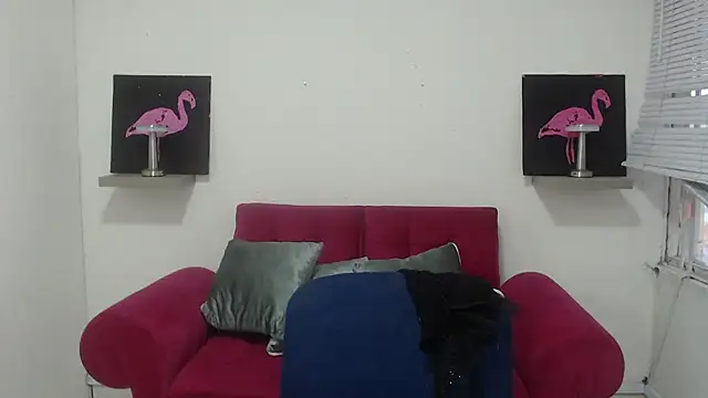 Snapshot of vainillaplaypussy chatting on October 2025 12:30:01 PM vainillaplaypussy online show from October 2025 12:30:01 PM