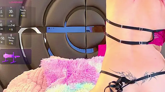 Snapshot of ElizabetthKitty chatting on January 2025 10:11:02 PM ElizabetthKitty online show from January 2025 10:11:02 PM