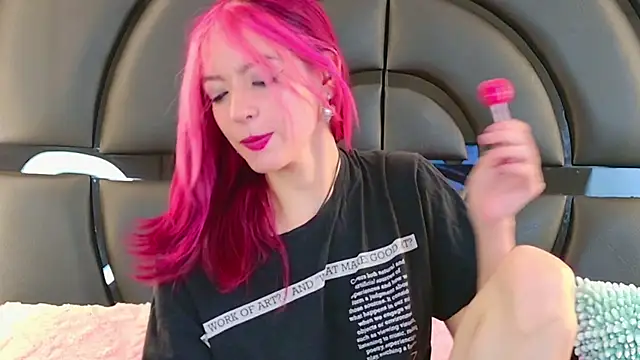 Snapshot of ElizabetthKitty chatting on January 2025 07:13:02 PM ElizabetthKitty online show from January 2025 07:13:02 PM