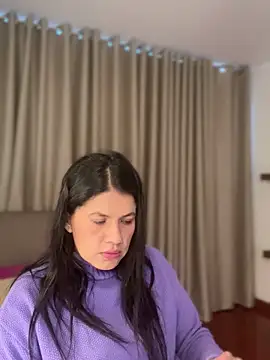 Snapshot of Alice_Biel chatting on May 2026 01:41:01 PM Alice Biel online show from May 2026 01:41:01 PM