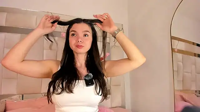 isabella gomez11 online show from June 2026 11:20:01 PM