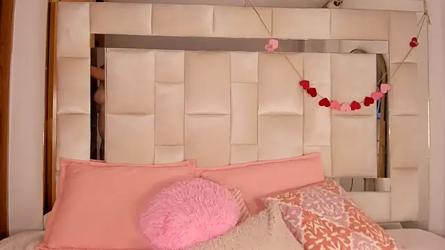 isabella gomez11 online show from June 2026 01:25:01 AM