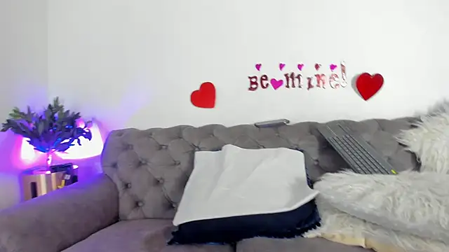 Snapshot of Sofi_Vasquez chatting on February 2025 01:04:02 AM Sofi Vasquez online show from February 2025 01:04:02 AM