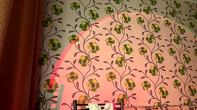 Evvie Summn1 online show from February 2026 03:54:02 PM