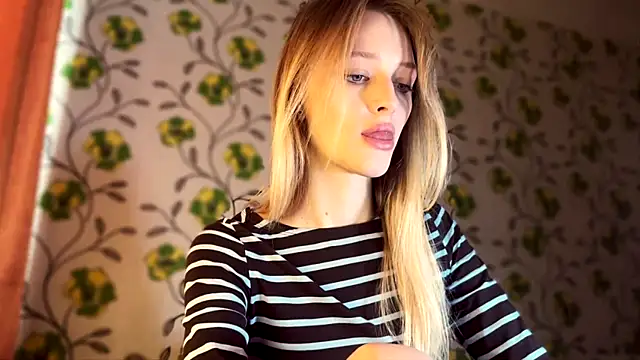 Evvie Summn1 online show from March 2026 05:35:02 AM