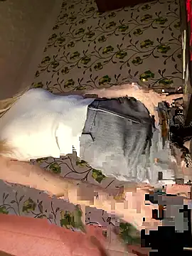 Evvie Summn1 online show from April 2026 12:13:01 PM