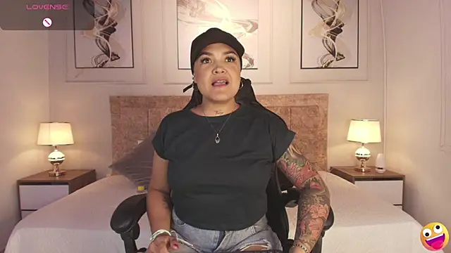 lyn adamns online show from January 2025 07:43:01 PM