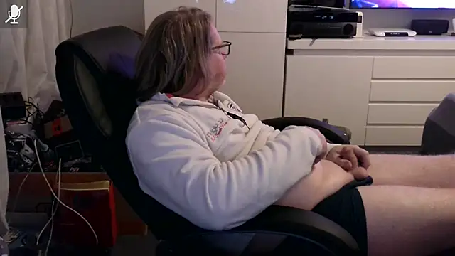 VSteph online show from December 2025 09:21:02 PM