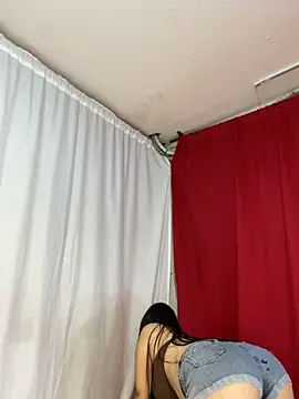 AnithaaYork online show from October 2025 12:06:01 PM