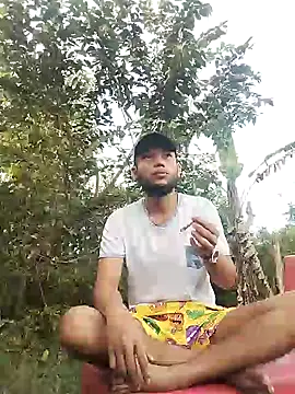 Snapshot of Zombra_42 chatting on January 2025 10:13:02 PM Zombra 42 online show from January 2025 10:13:02 PM