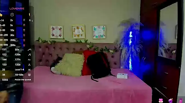 Lia Keen online show from December 2024 08:16:02 PM