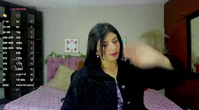 Lia Keen online show from December 2024 08:26:02 PM