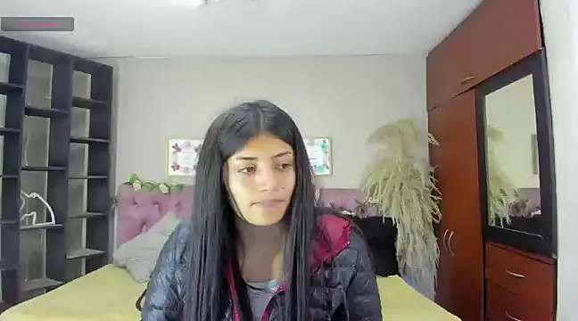 Lia Keen online show from March 2025 08:20:02 PM