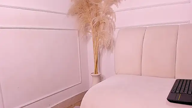 april higgins online show from February 2025 05:12:01 PM