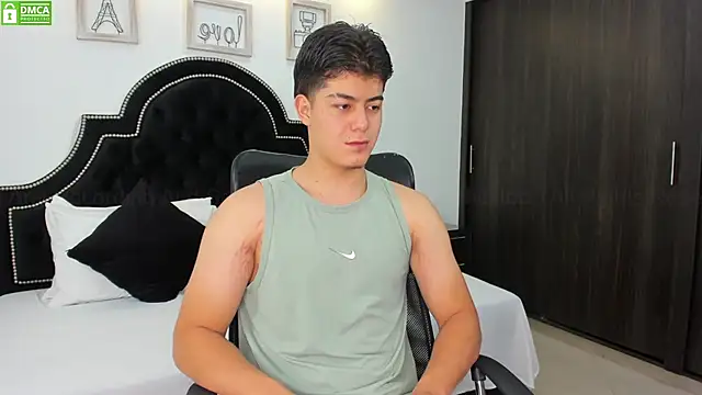 MaxxiCruz online show from January 2025 02:41:01 PM