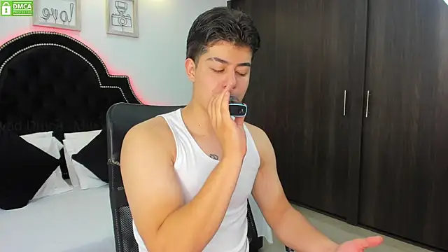 MaxxiCruz online show from January 2025 03:39:02 PM