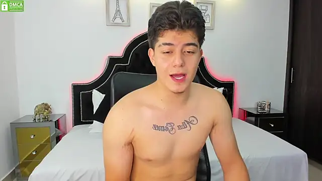 MaxxiCruz online show from January 2025 06:41:02 PM