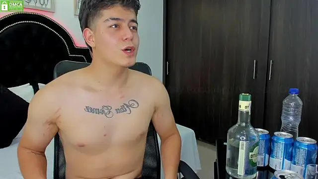 MaxxiCruz online show from February 2025 01:22:01 AM