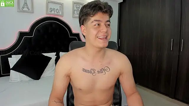 MaxxiCruz online show from February 2025 11:42:01 PM