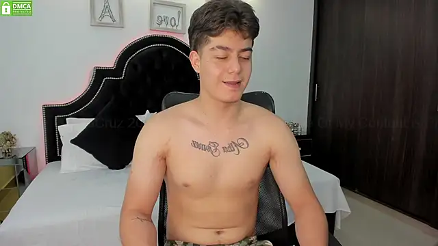 MaxxiCruz online show from February 2025 08:58:02 PM