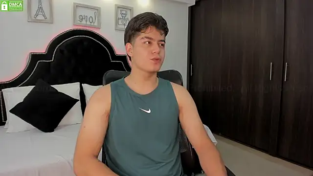 MaxxiCruz online show from February 2025 05:31:01 PM