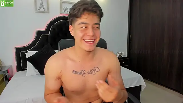 MaxxiCruz online show from March 2025 04:41:02 AM