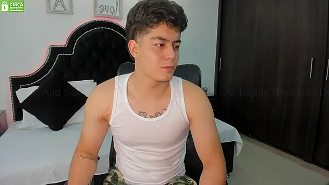 MaxxiCruz online show from March 2025 01:42:02 AM