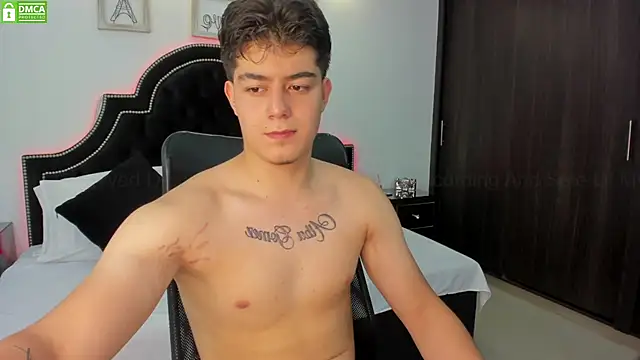 MaxxiCruz online show from March 2025 04:46:01 AM