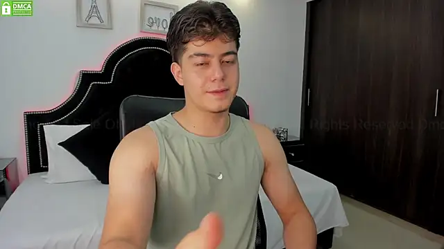 MaxxiCruz online show from March 2025 01:56:02 AM