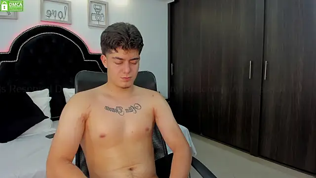 MaxxiCruz online show from March 2025 08:26:02 AM