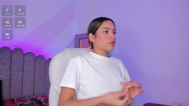 Snapshot of Marilyn_rouse_ chatting on December 2024 05:20:02 AM Marilyn rouse online show from December 2024 05:20:02 AM