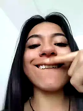 Gabby and Alice online show from February 2025 04:55:01 PM