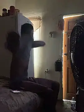 Snapshot of Johnras121 chatting on March 2025 07:40:01 PM Johnras121 online show from March 2025 07:40:01 PM