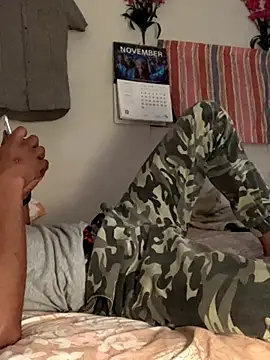 Snapshot of Johnras121 chatting on November 2025 12:24:01 AM Johnras121 online show from November 2025 12:24:01 AM