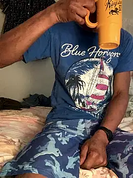 Snapshot of Johnras121 chatting on January 2026 05:18:01 PM Johnras121 online show from January 2026 05:18:01 PM