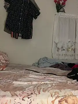 Snapshot of Johnras121 chatting on February 2026 11:32:01 PM Johnras121 online show from February 2026 11:32:01 PM