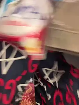 Snapshot of Johnras121 chatting on April 2026 12:46:01 PM Johnras121 online show from April 2026 12:46:01 PM