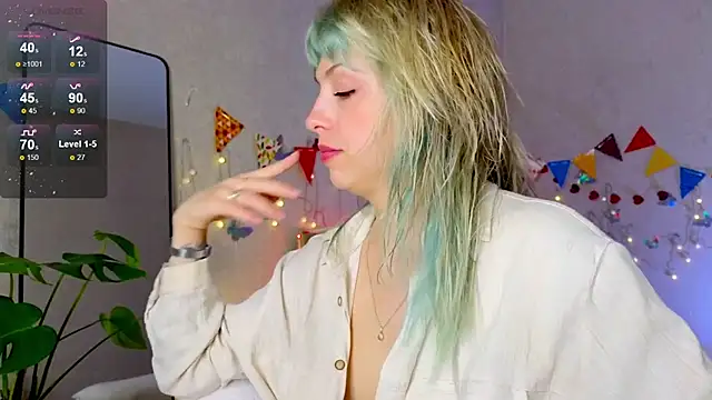 lavenderluxe online show from October 2025 02:47:02 PM